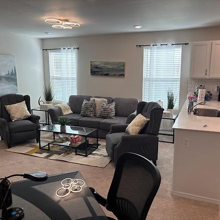 Beautiful And Amazing Community Villa Graham Luaran gambar